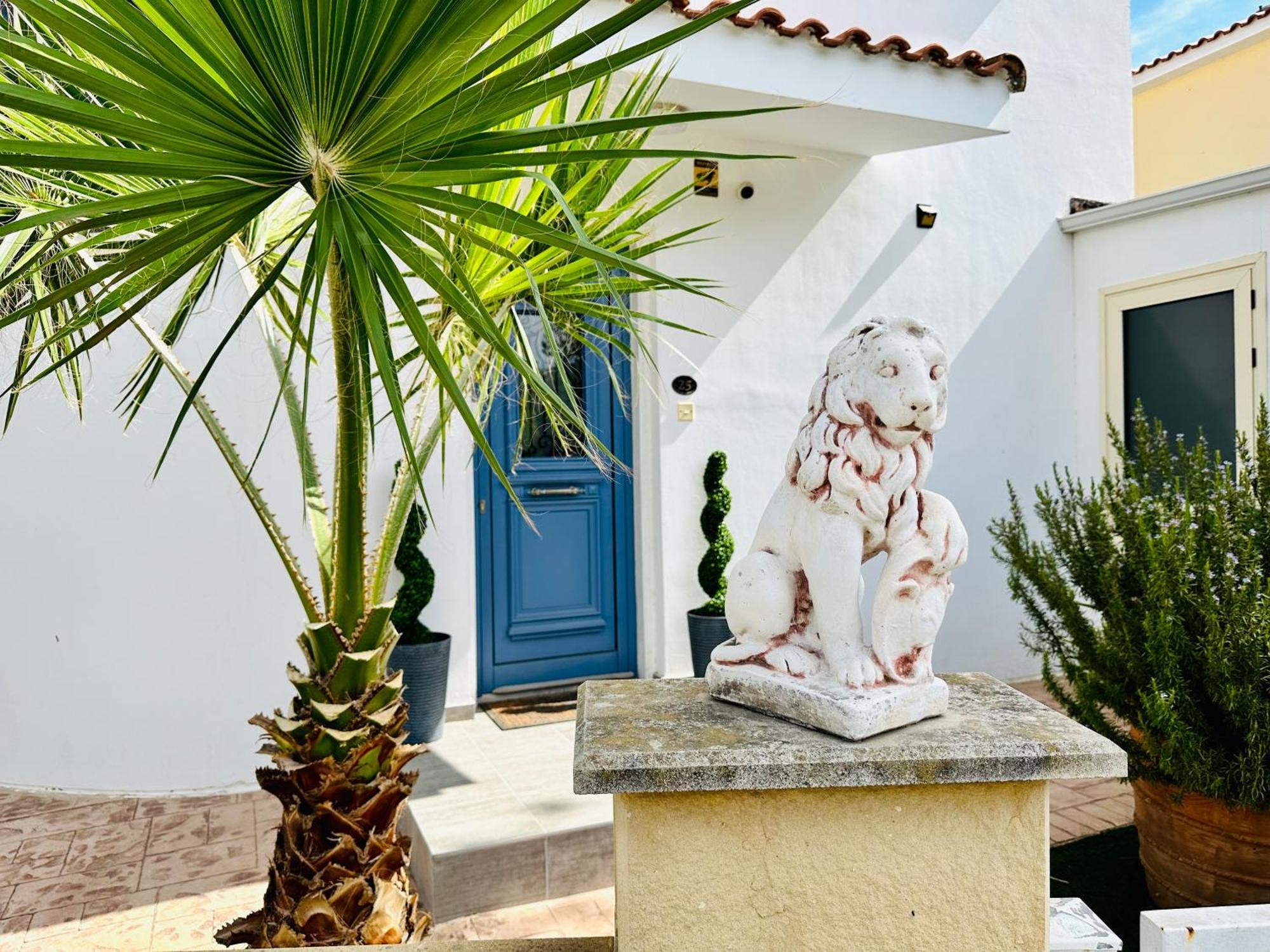 Villa Luxury Lapis Lazuli