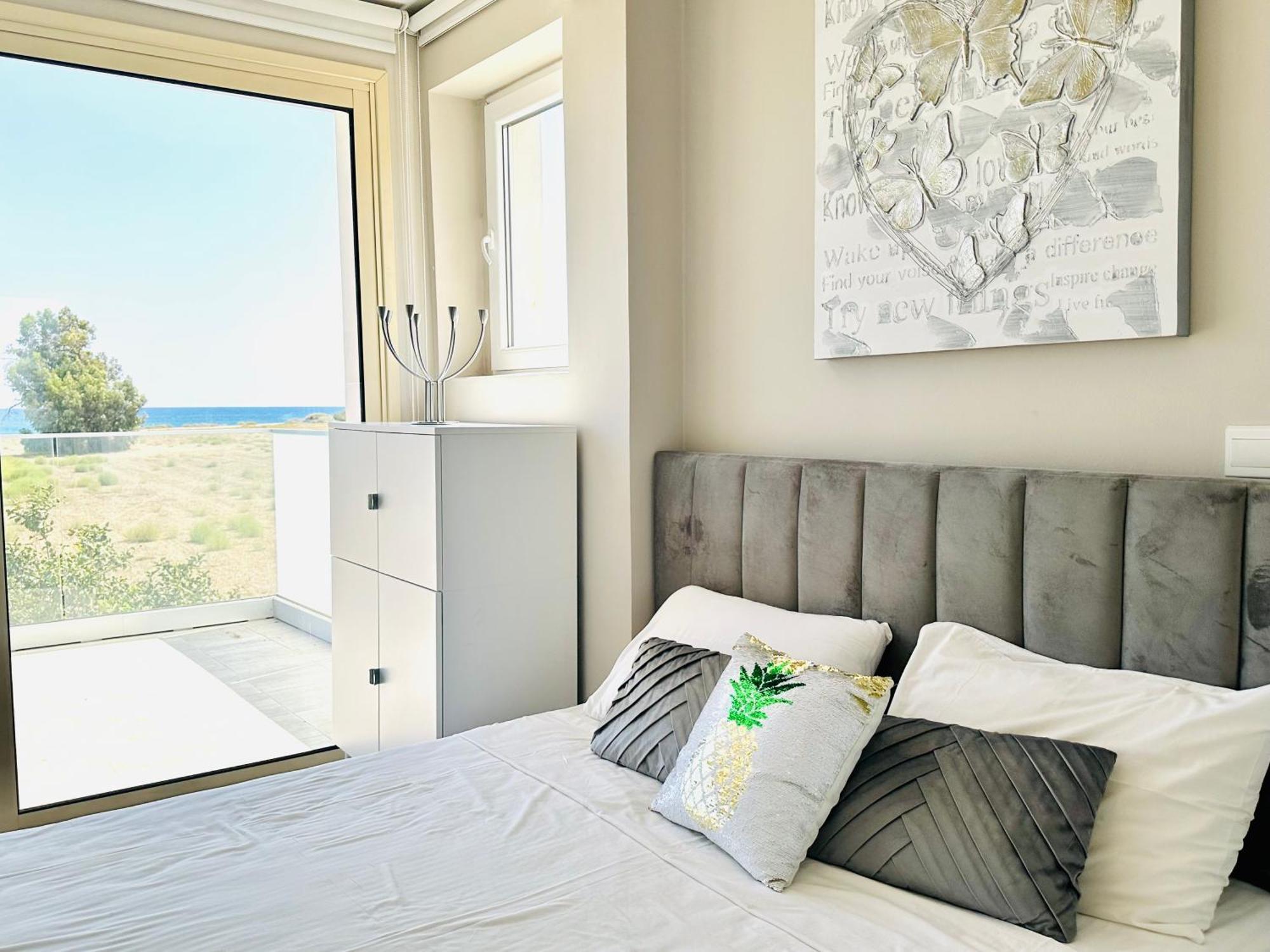 Luxury Lapis Lazuli Villa Meneou